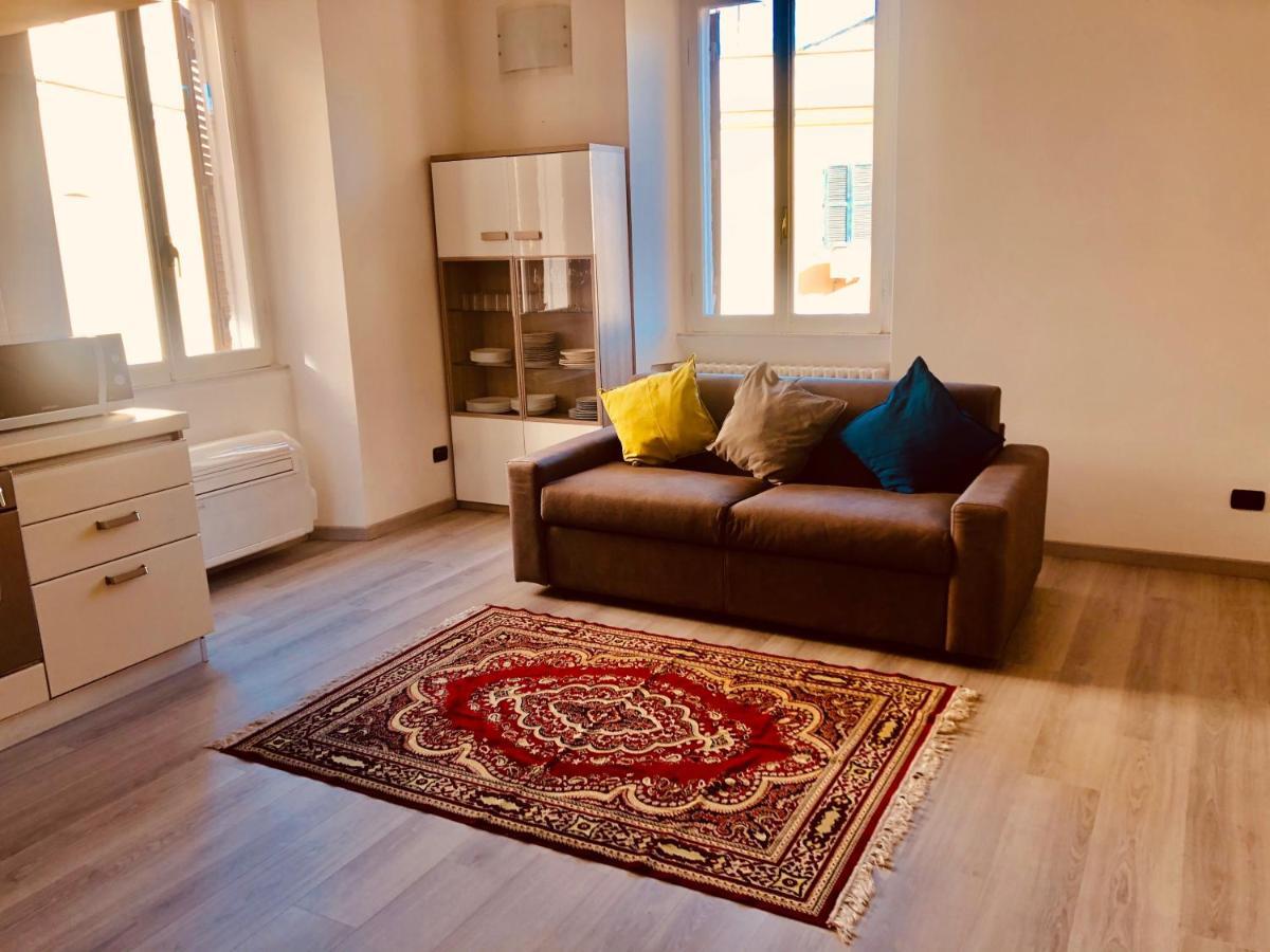 Heart Of Rome Vatican Deluxe New Apartment 1Gb Wifi エクステリア 写真
